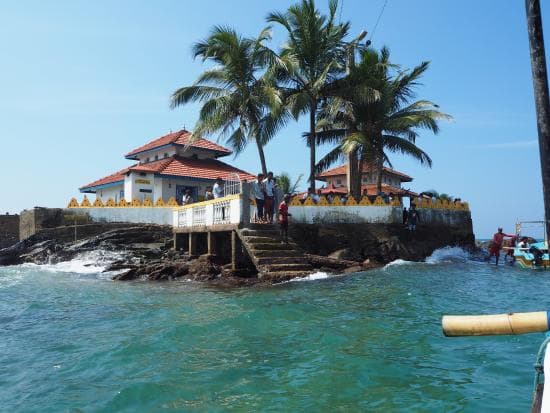 Seenigama Muhudu Viharaya: The Island Shrine