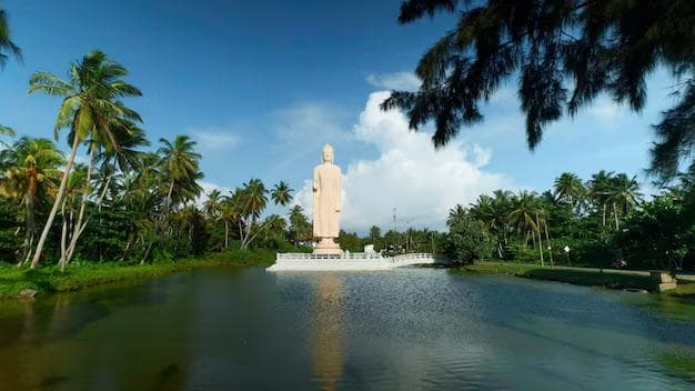 Hikkaduwa’s Beacon of Hope: The Tsunami Honganji Vihara